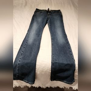 Real Levi 519 low Flares